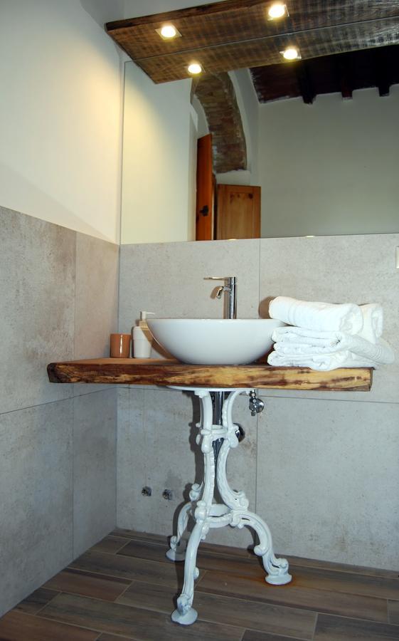Agriturismo Fattoria Lischeto Volterra Exterior foto